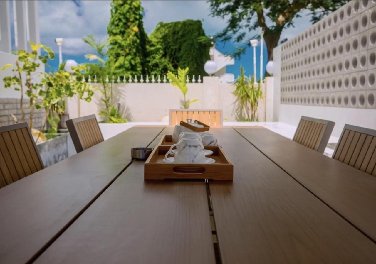 Discovery Saipan Hotel Гарапан Екстериор снимка